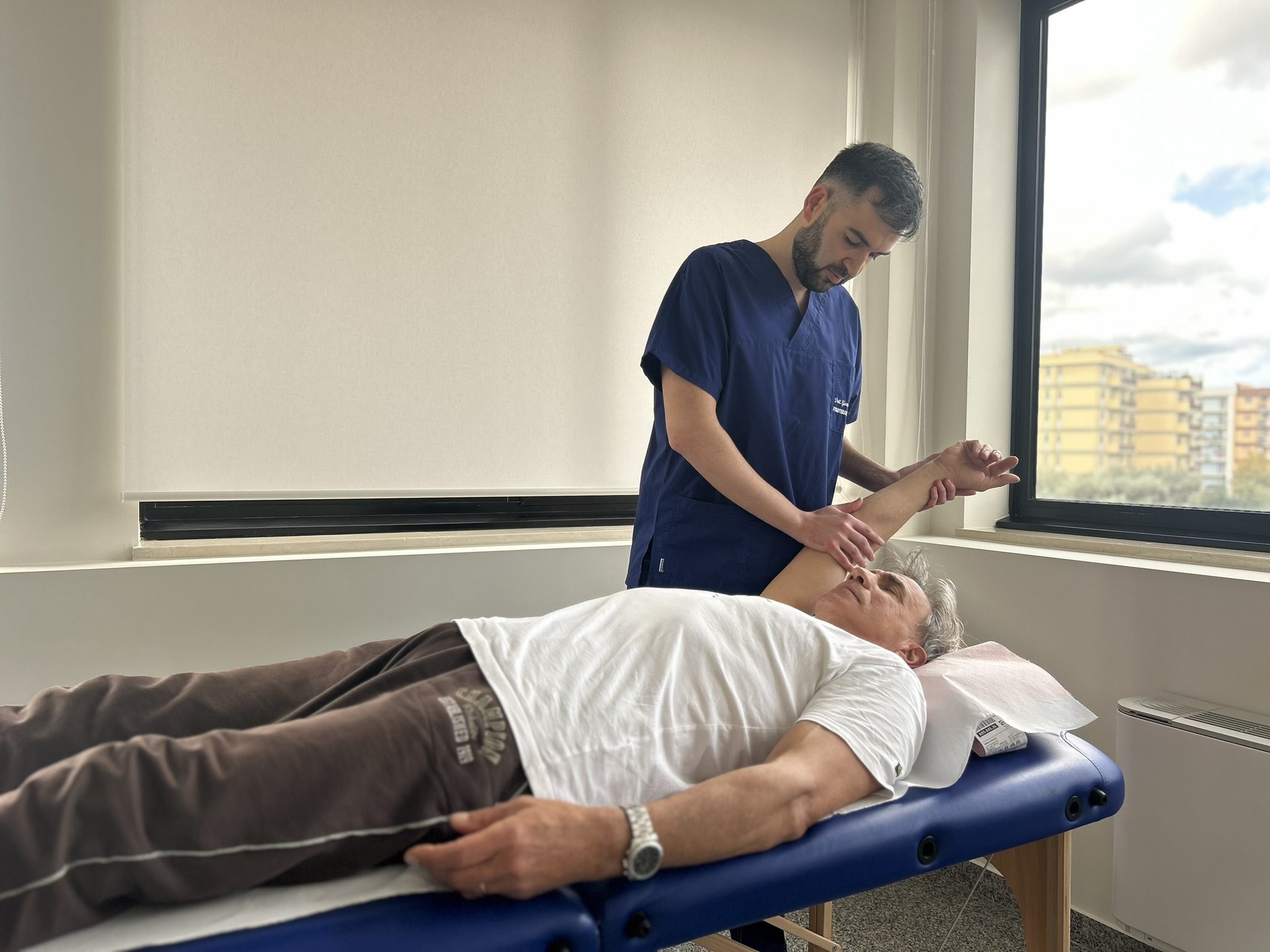 Quando rivolgerti a un fisioterapista per il dolore alla spalla a Bari